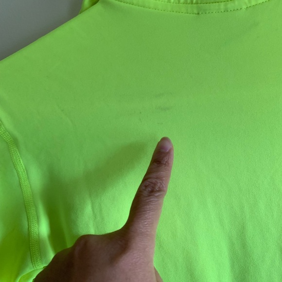 Nike Dry Fit bright neon yellow running top - Picture 7 of 8